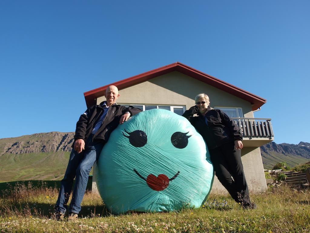 Skorrahestar Villa Neskaupstadur Ruang foto