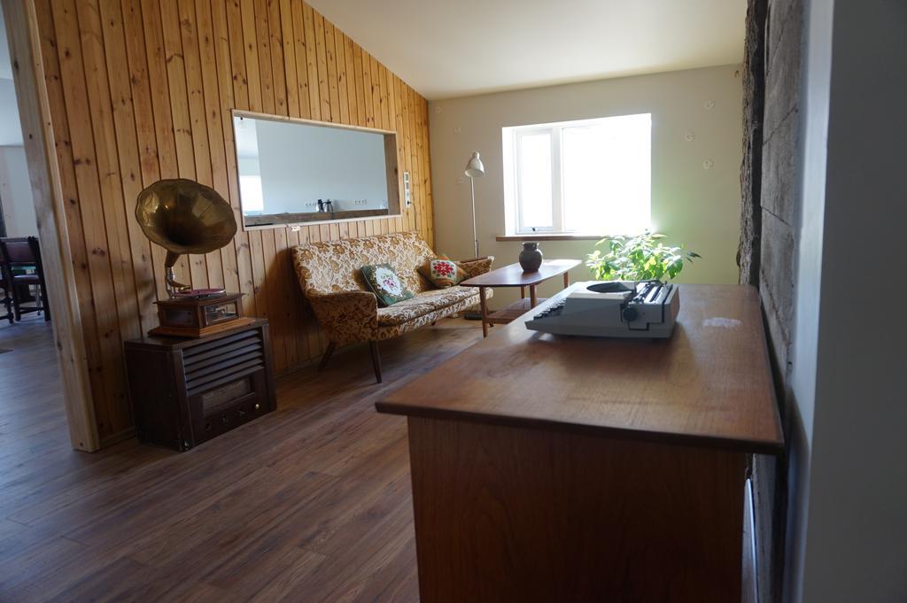 Skorrahestar Villa Neskaupstadur Bagian luar foto